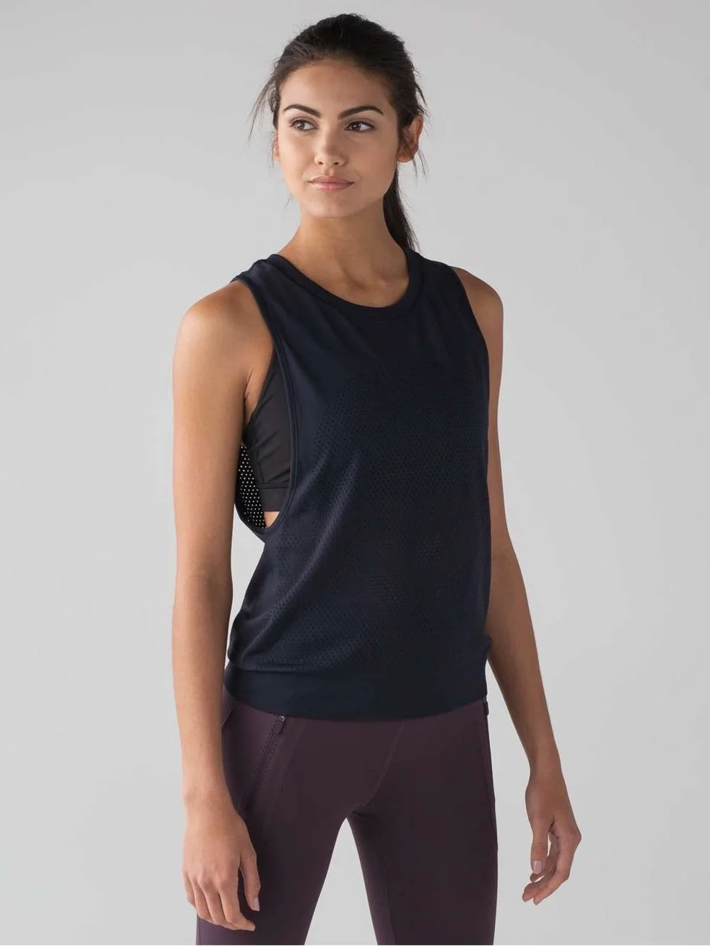 Lululemon /// Breeze By Muscle Tank II - Midnight Navy - Size 8